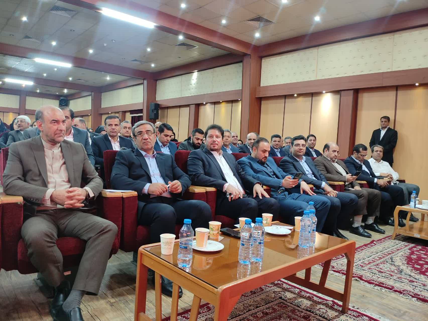 نشست استاندار خراسان رضوی با مدیران عامل سازمان همیاری و شرکت‌های تابعه